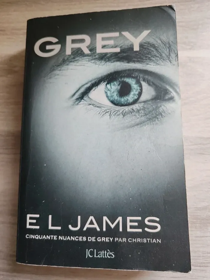 Livre grey