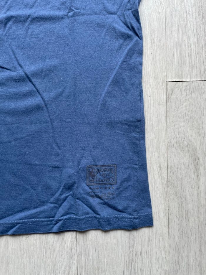 T-shirt Los Angeles Lakers Mitchell & Ness bleu - photo numéro 2