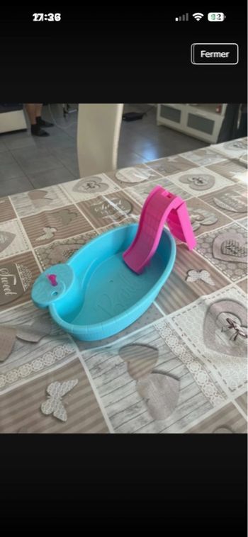 Barbie piscine 