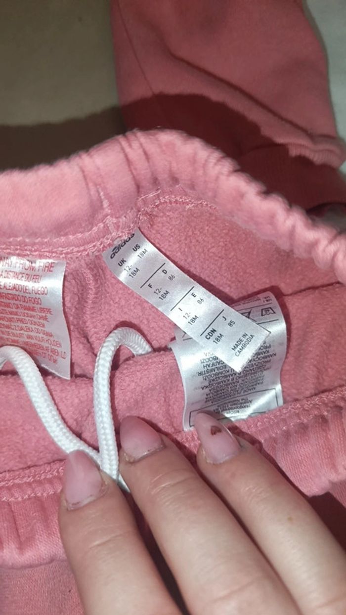 Ensemble jogging adidas taille 12-18 mois - photo numéro 2