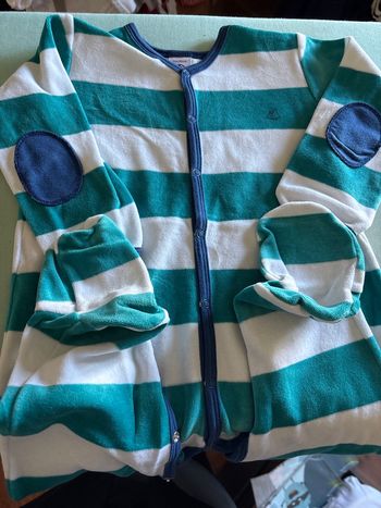 Vends pyjama petit bateau 23 mois très bon état