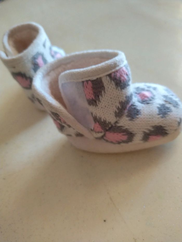 Petites pantoufles bébé - photo numéro 3