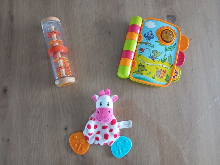 Lot jouets premier âge, jouets d'éveil bébé