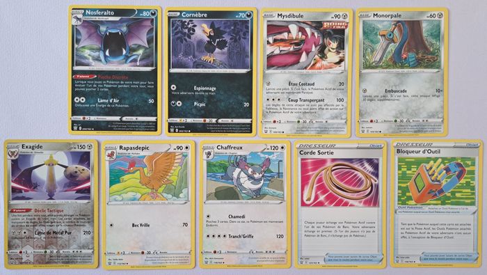 🃏 Lot de 17 cartes Pokémon JCC françaises 2021 Epée et Bouclier Styles de Combat - photo numéro 4