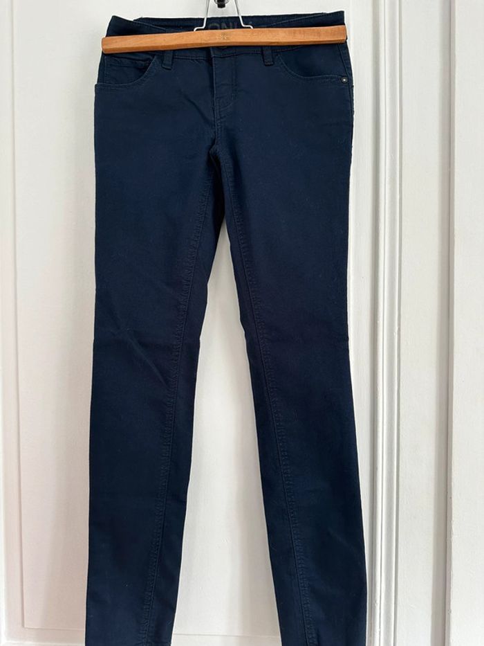 Pantalon marine push up 36