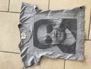 Tee shirt éleven paris 12 ans