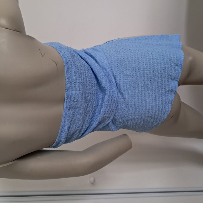 Top épaules dénudées Haut sans bretelle asymétrique bleu Taille M Neuf - photo numéro 2