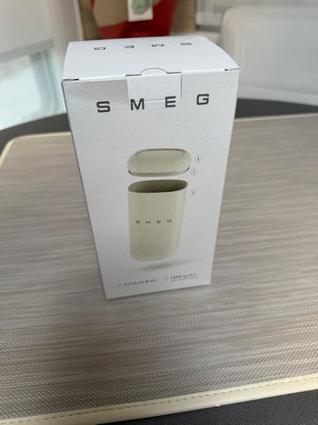 Smeg boîte de conservation 1l4 plusieurs pièce 