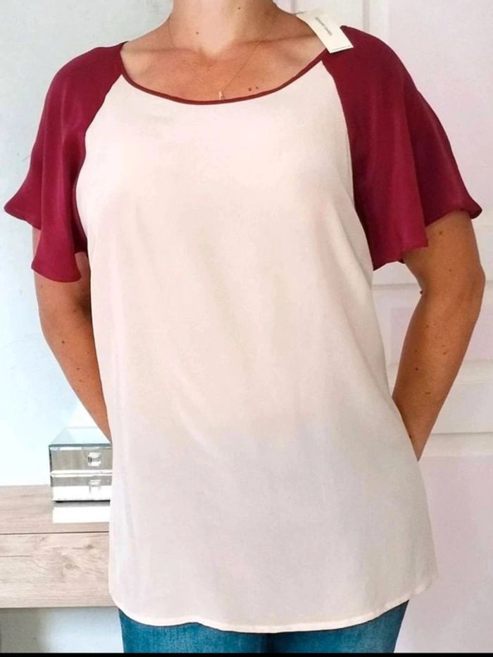 T-shirt  fluide mousseline  100% soie  - Gérard  Darel  -  42 -  Neuf  étiquette - photo numéro 2