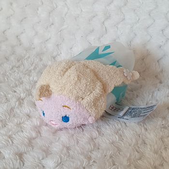 Petite peluche tsum tsum la reine des neige elsa