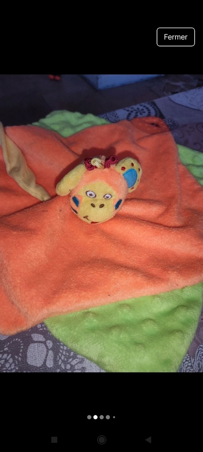 Très beau doudou bébé j40