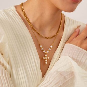 Collier croix perlé ✅