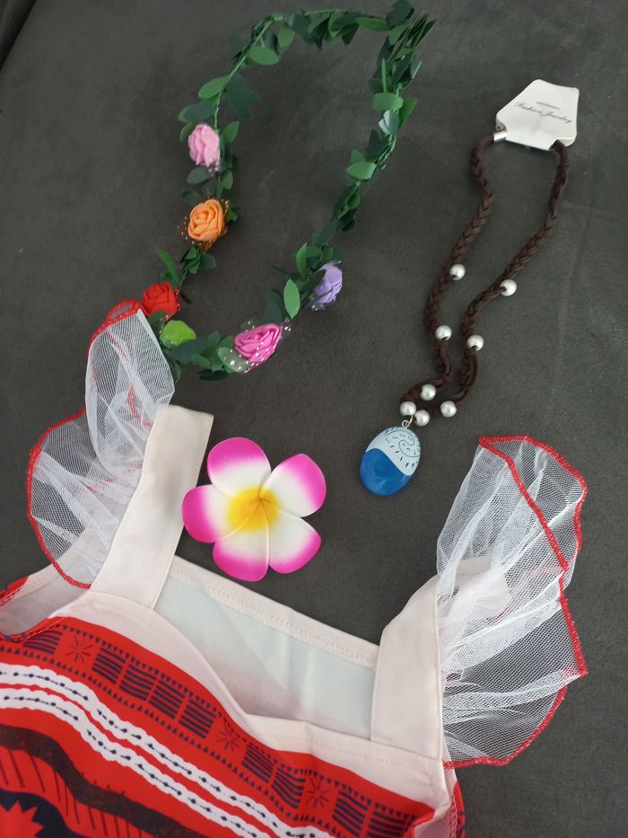 Robe déguisement vaiana 4/5 ans avec collier - photo numéro 2