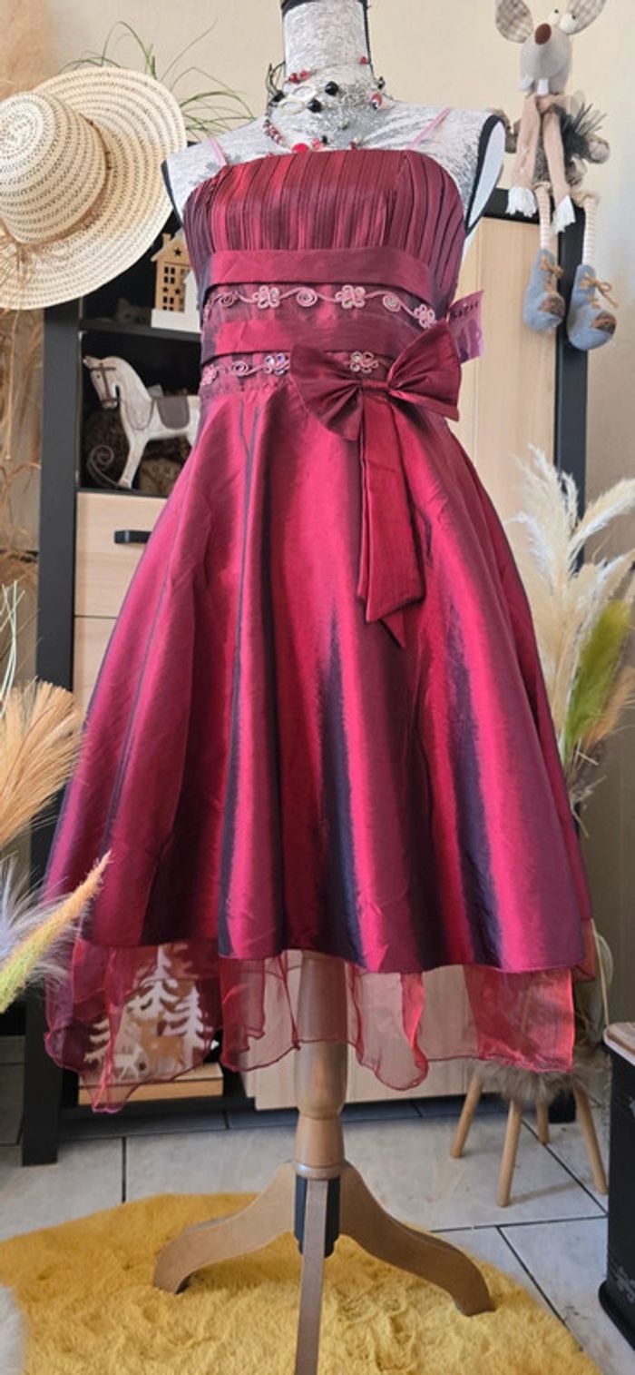 Magnifique robe de soirée neuve en satin - photo numéro 4