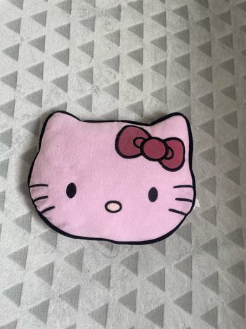 Coussin hello kitty