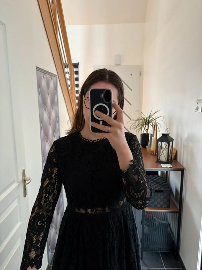 Robe noire dentelle manches longues Shein M très bon état🖤 - photo numéro 2