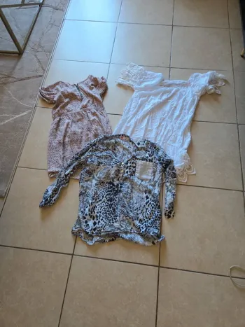 lot de 3 articles Robes légères et chemise légère