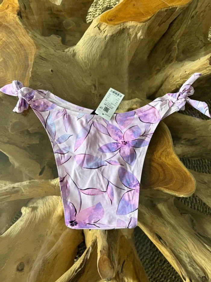 Bas de maillot de bain Etam fleur feuille lilas violet biki high - photo numéro 2