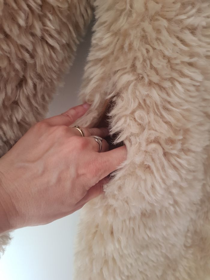 Magnifique manteau tout doux taille 38 Zara neuf - photo numéro 3