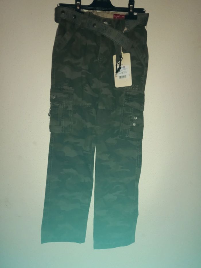 Pantalon jean s milliitaire T : 10 ans neuf