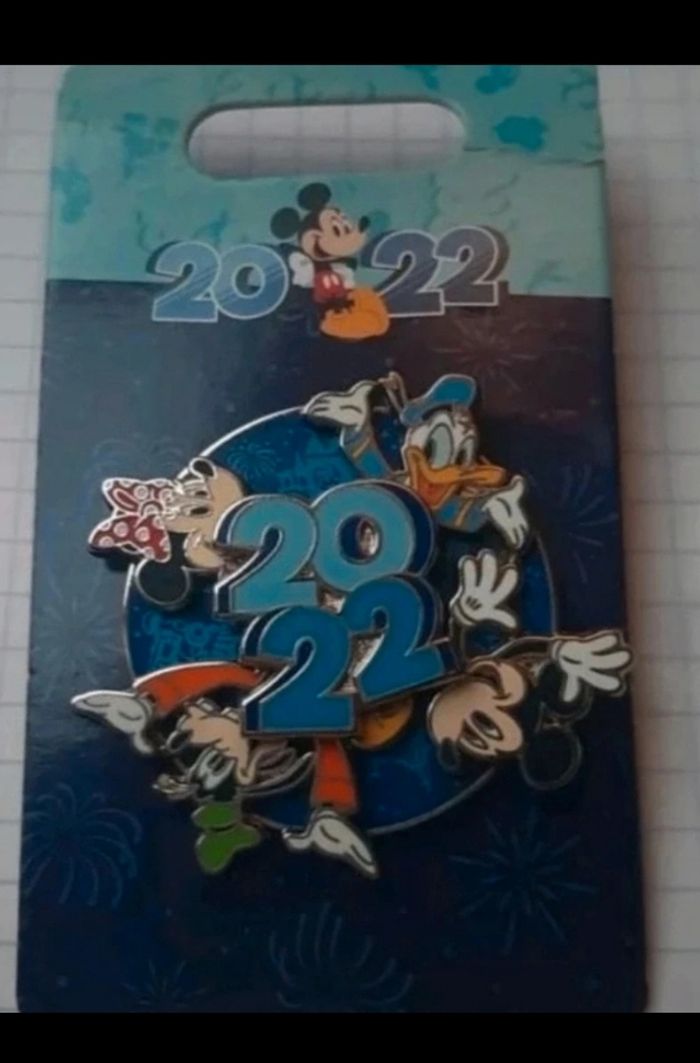 Pins Disney officiel