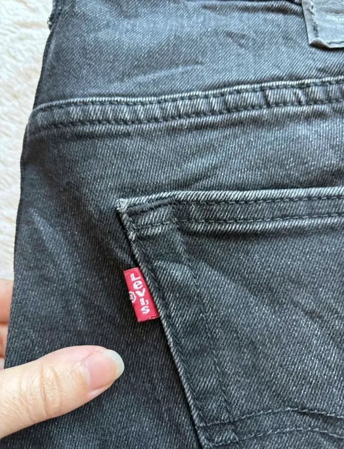 Jean Levi’s 559 homme XL/46 L30 coupe régular straight droit gris anthracite noir 00s y2k vintage - photo numéro 4
