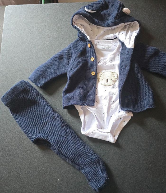 Lot n°2 vêtements taille 1 mois - photo numéro 10