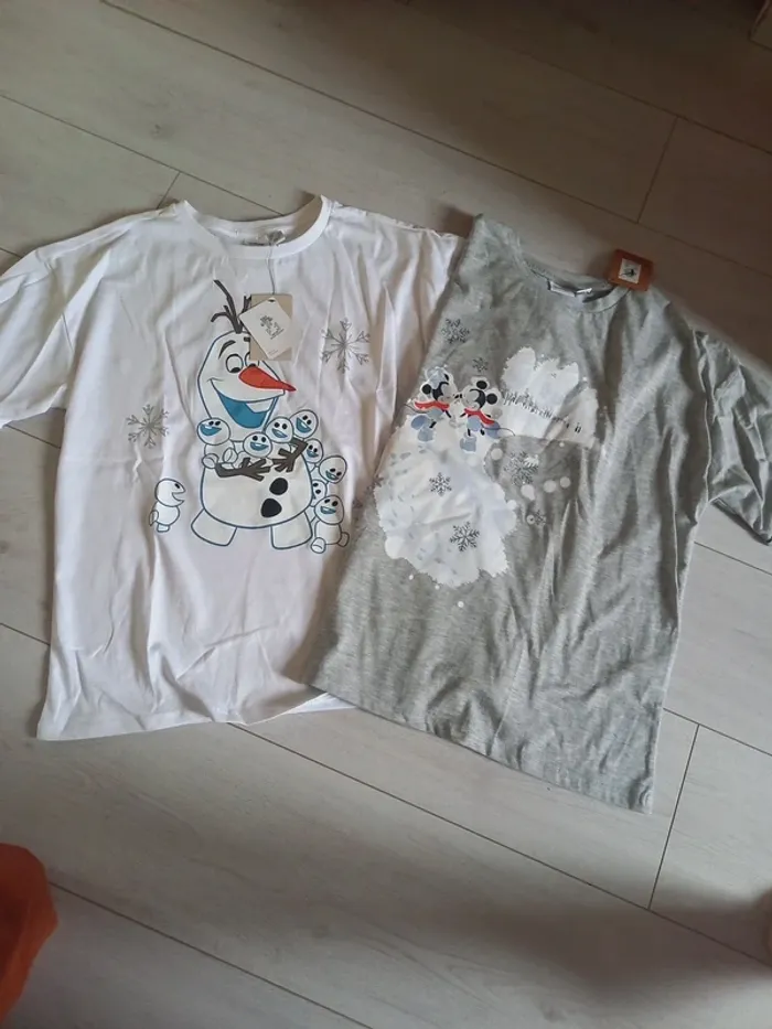 Lot 2 tee shirt disney