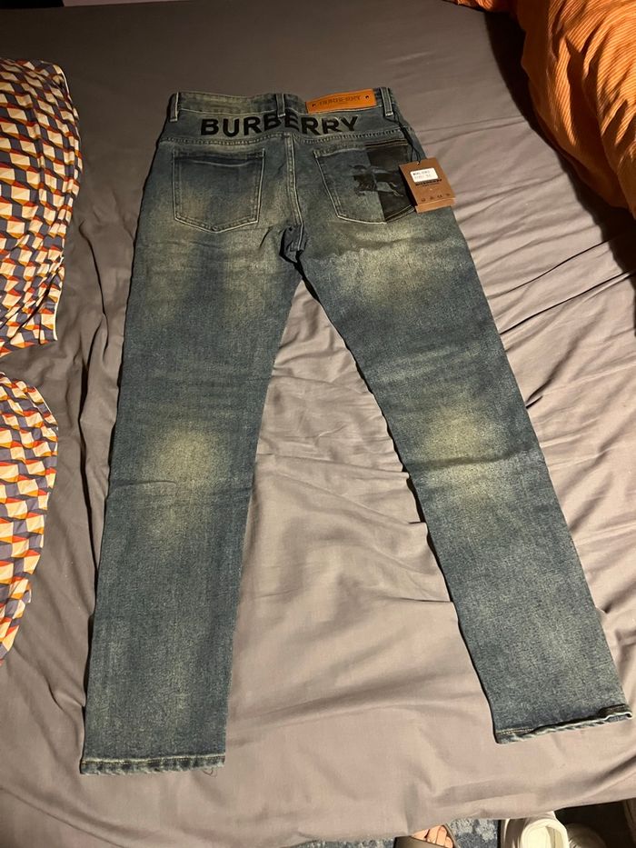 Jeans burberry officiel - photo numéro 3