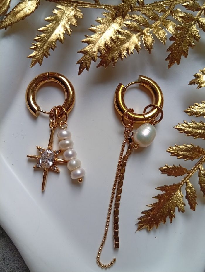 Boucles d'oreilles dorées - photo numéro 2