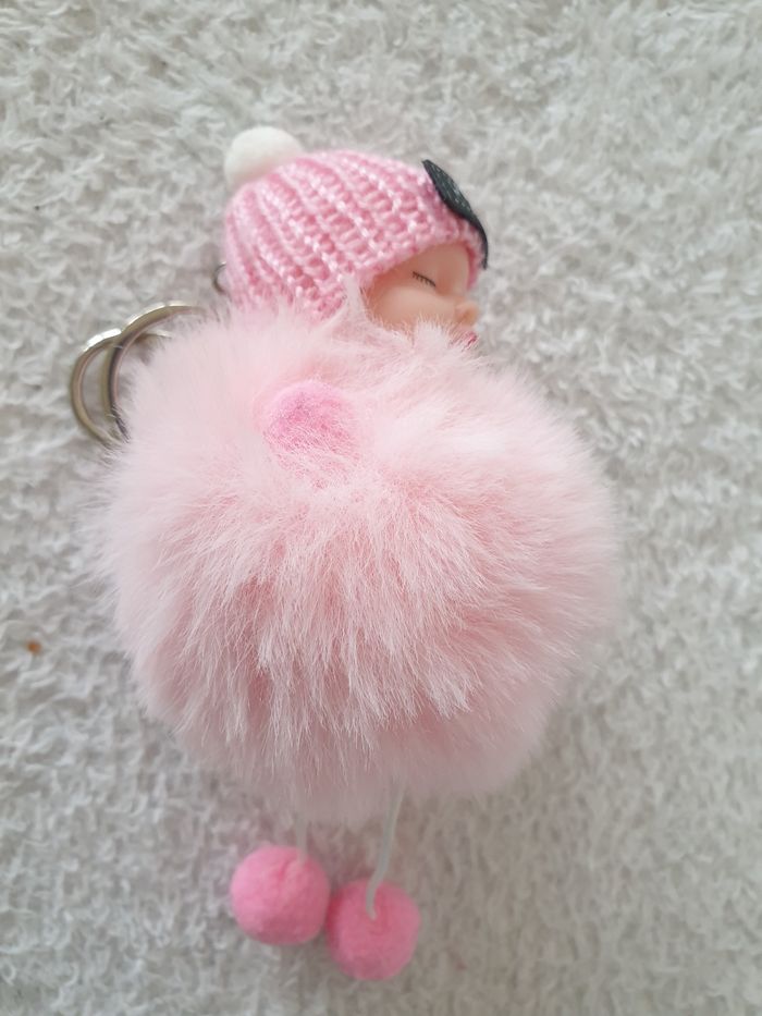 Porte cles bébé rose - photo numéro 2