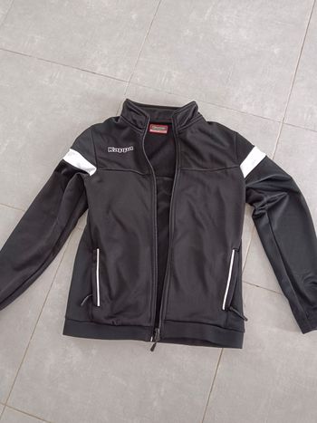 Veste de survêtement taille 14ans 