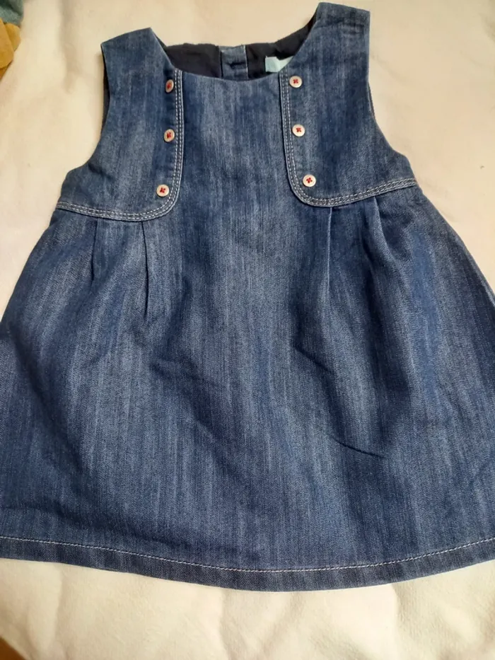 Lot 4 robes été 18 mois - photo numéro 4