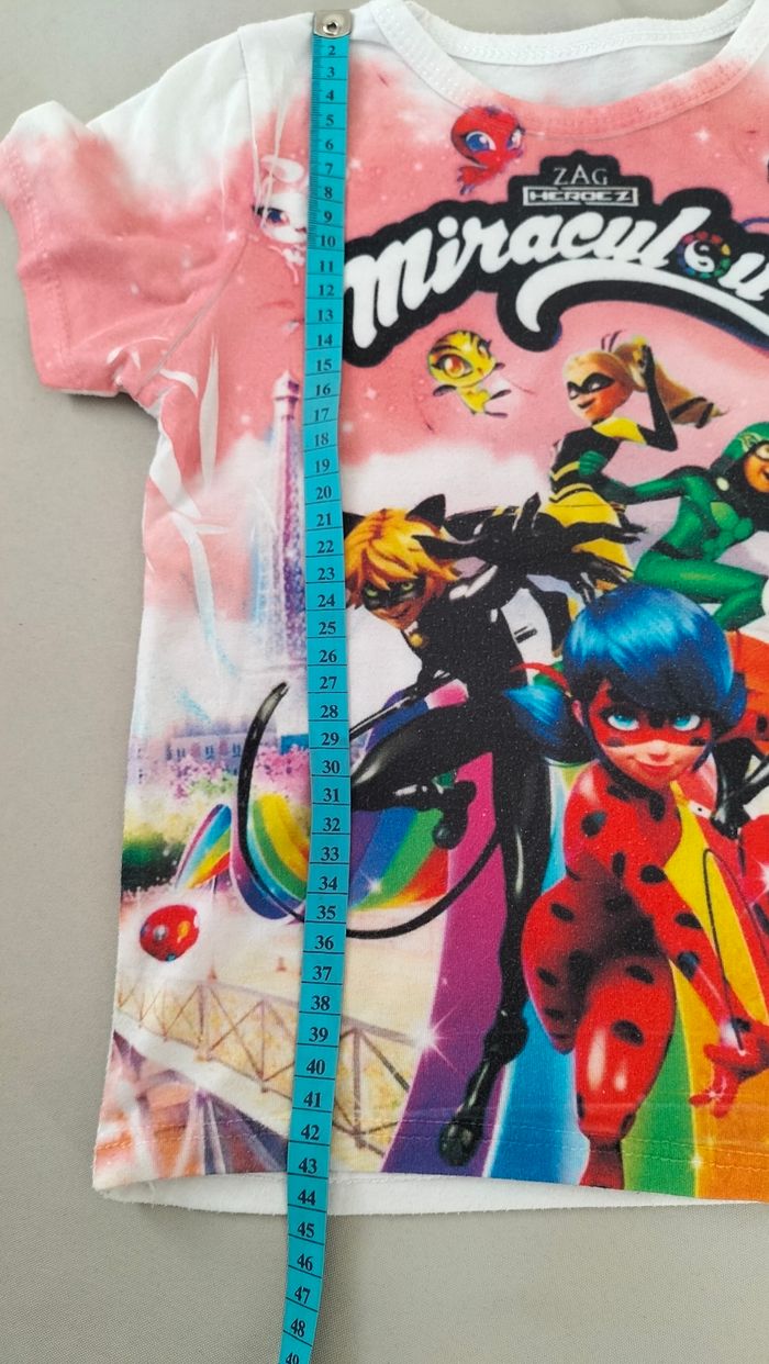 🤍 T-shirt manches courtes Miraculous - 4 ans - Pas de marque - En bon état 🤍 - photo numéro 4
