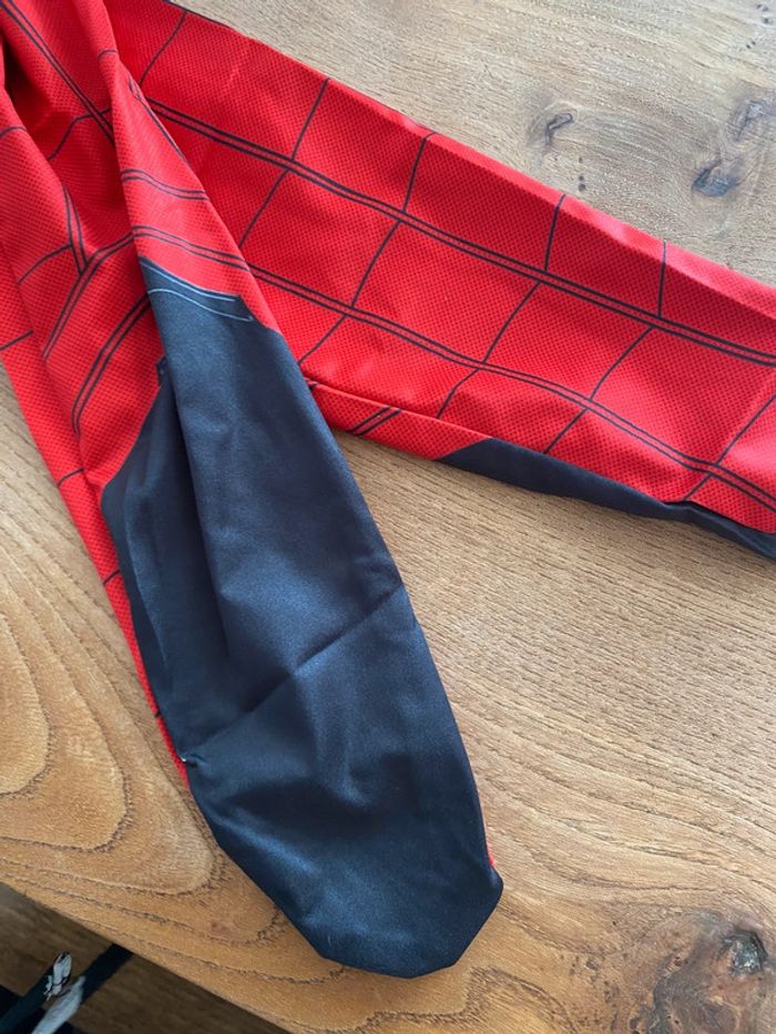 Déguisement Spider rouge - photo numéro 7