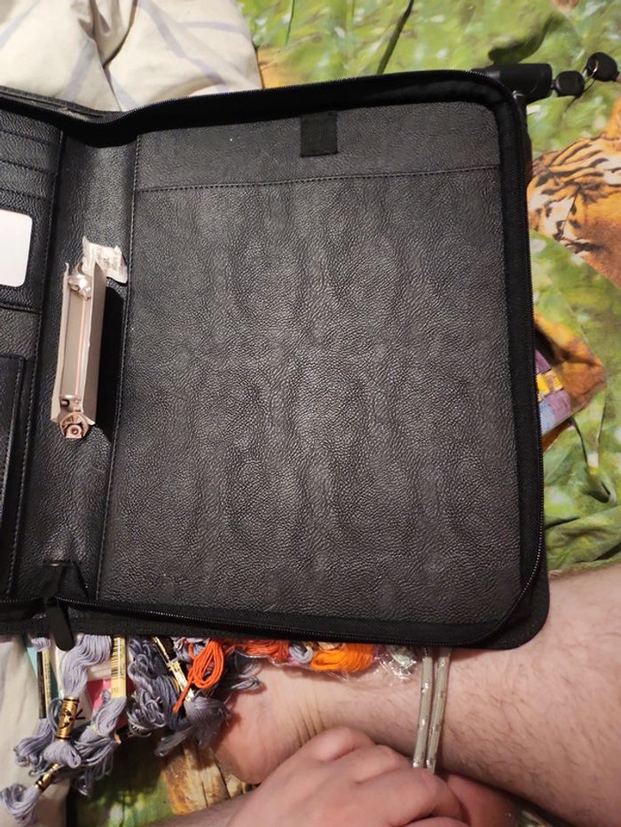 Porte document avec fermeture - photo numéro 3