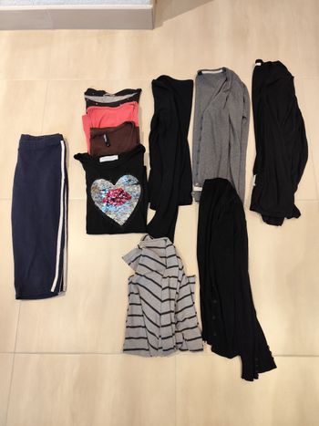 Lot de 10 vêtements taille S 