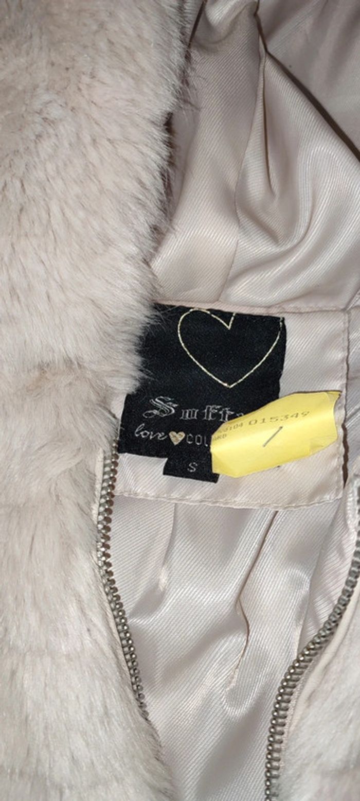 Manteau fausse fourrure a capuche - photo numéro 3