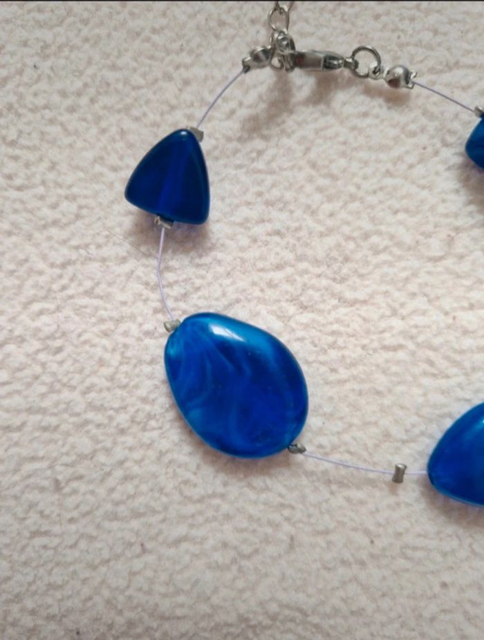 Jolie bracelet avec pierre bleu - photo numéro 3