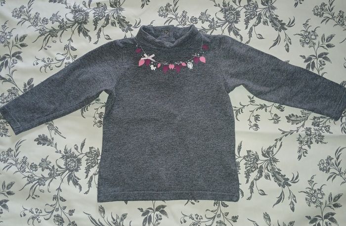 Lot vêtements fille 12 mois - photo numéro 2