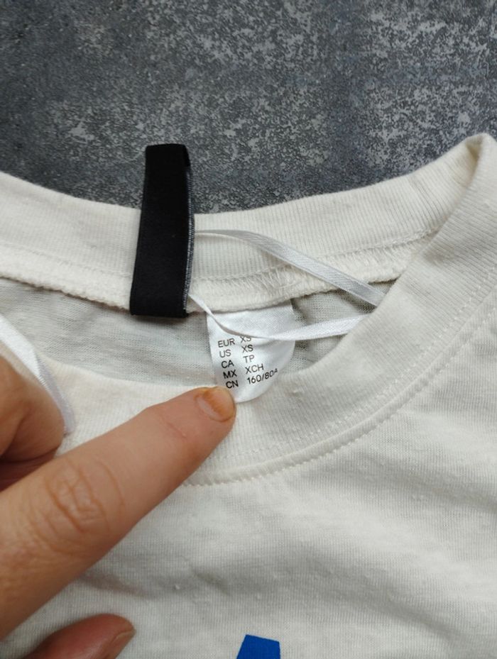 Tee shirt femme H&M XS - photo numéro 2