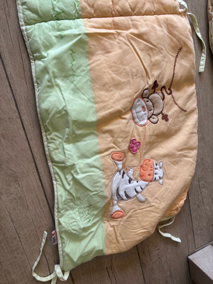 Tour de lit plus de gigoteuses - photo numéro 3