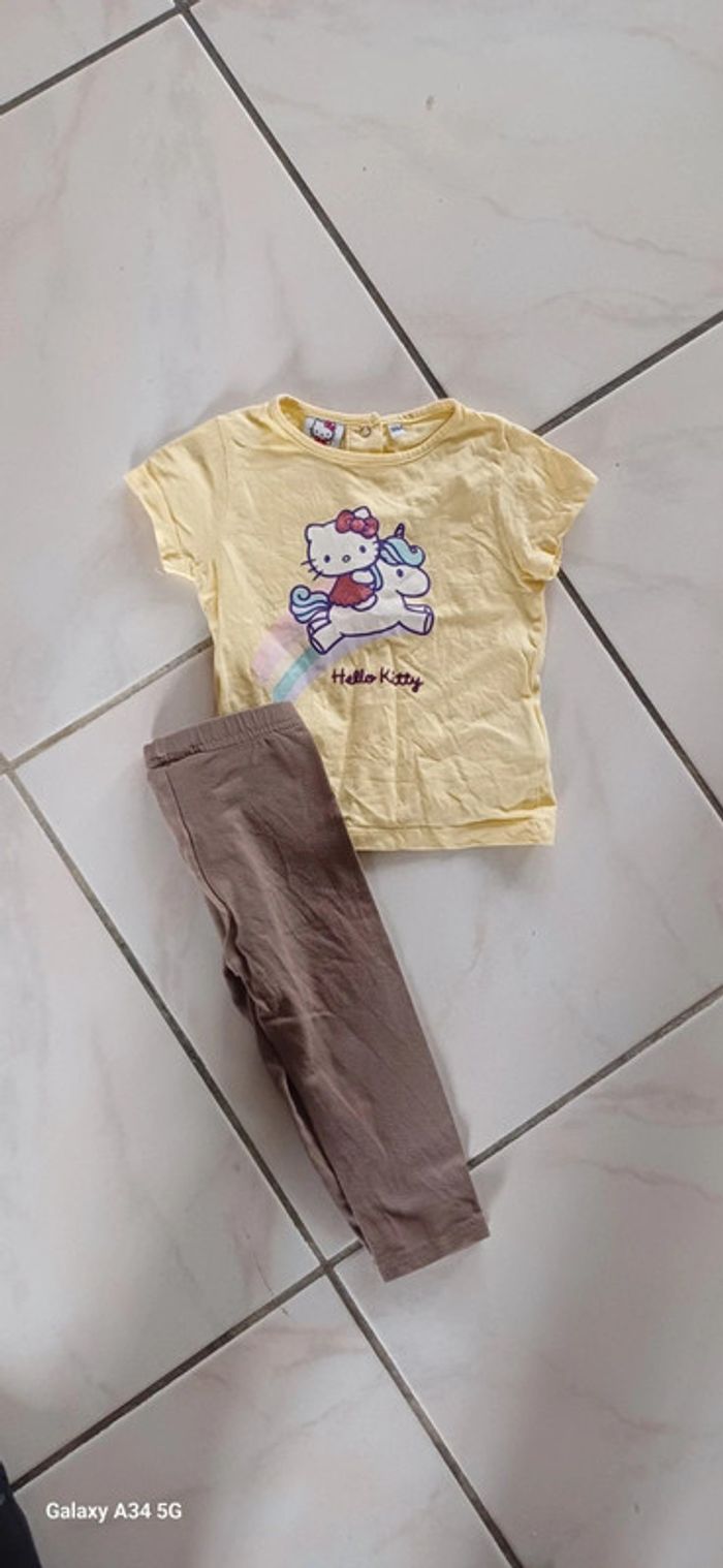 Ensemble hello kitty 18 mois
