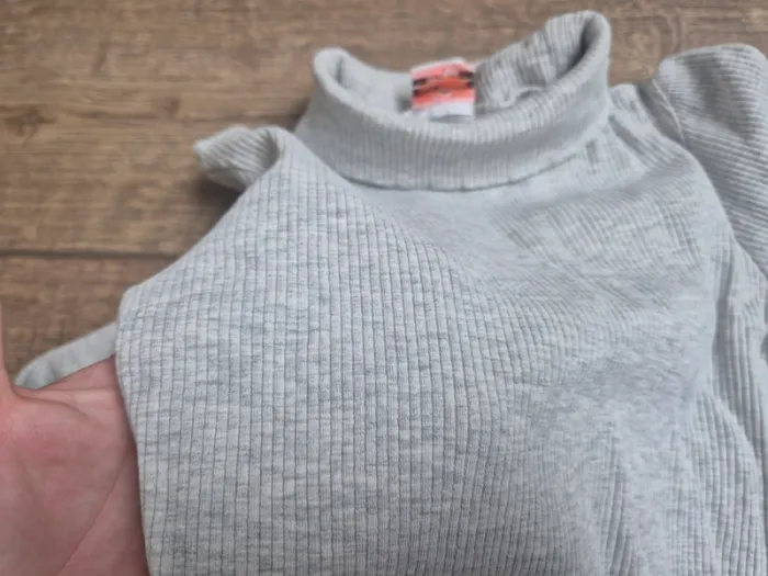 Tshirt manche longue col roulé 8 ans tape à l'œil - photo numéro 3
