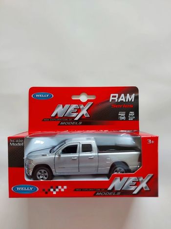 Dodge ram  1500  2019  - argent