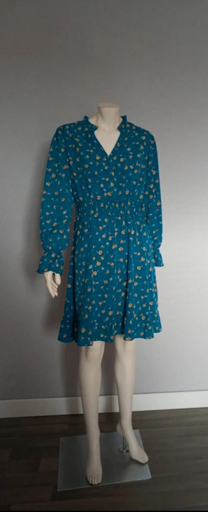 Belle robe demi saison XL - photo numéro 2