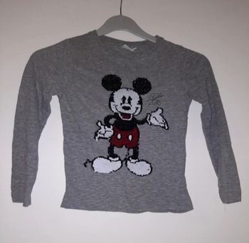 Tee shirt Mickey taille 6 ans
