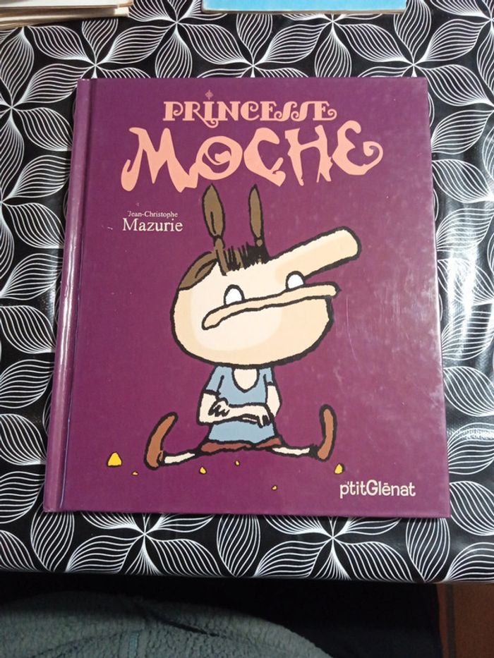 Livre illustré Princesse moche de Jean Christophe Mazurie