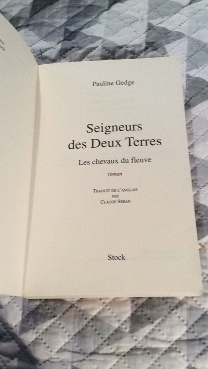 #Seigneurs des Deux terres les chevaux du fleuve par Pauline Gedge - photo numéro 4