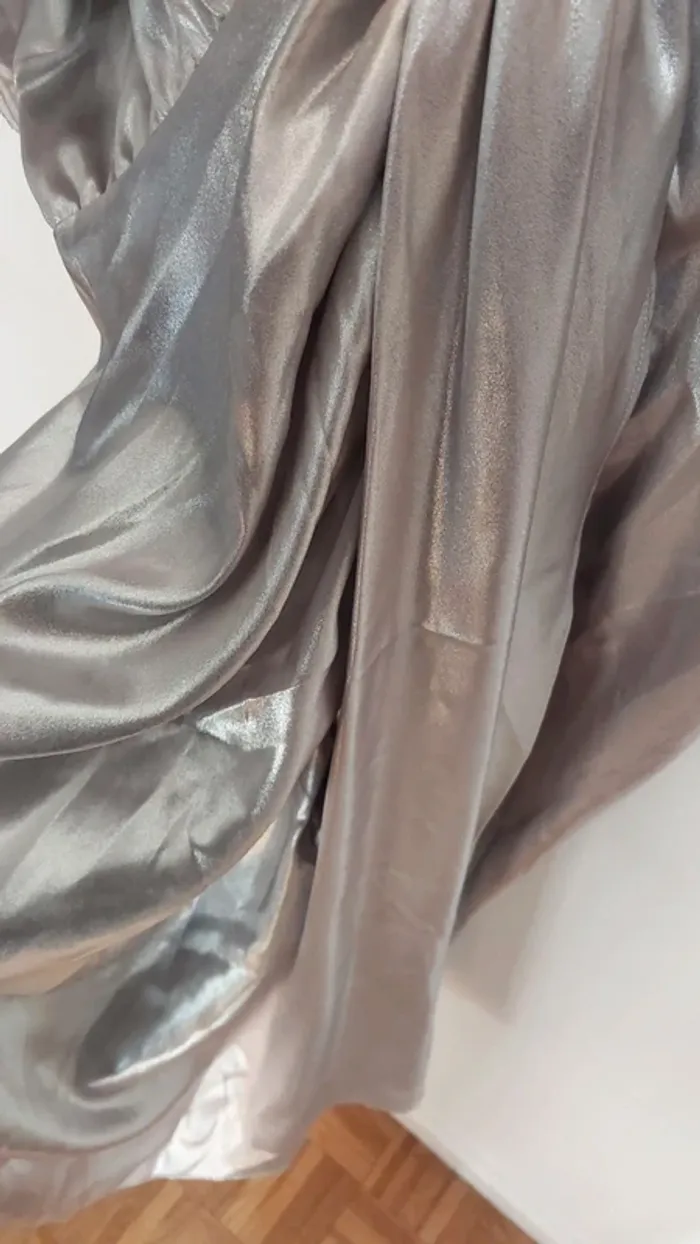 Robe Zara Satiné - photo numéro 5
